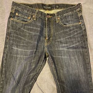 Lucky Brand 410 Athletic Slim
